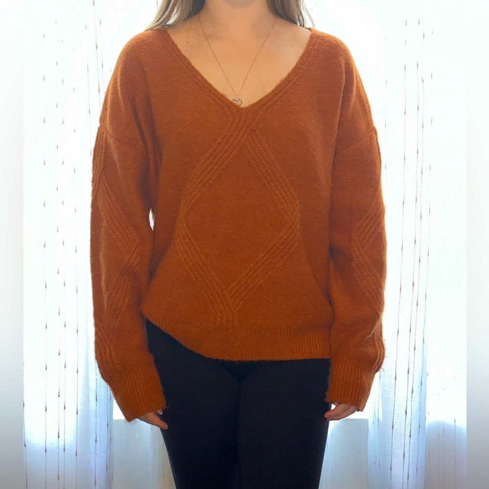 Lumière burnt orange sweater (size M)